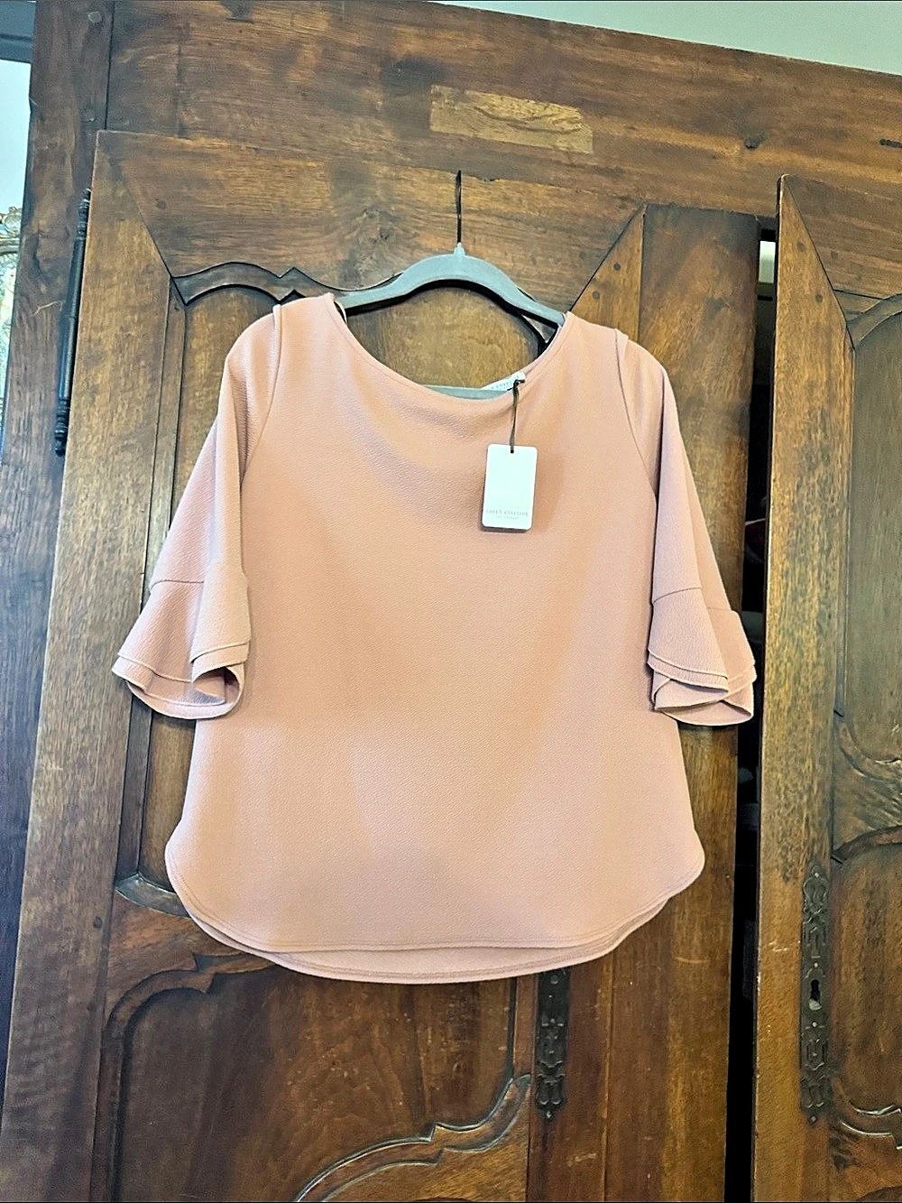 Green Envelope Los Angeles Ruffle Sleeve Blouse Pink Large NWT